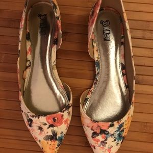 NWOT floral flats